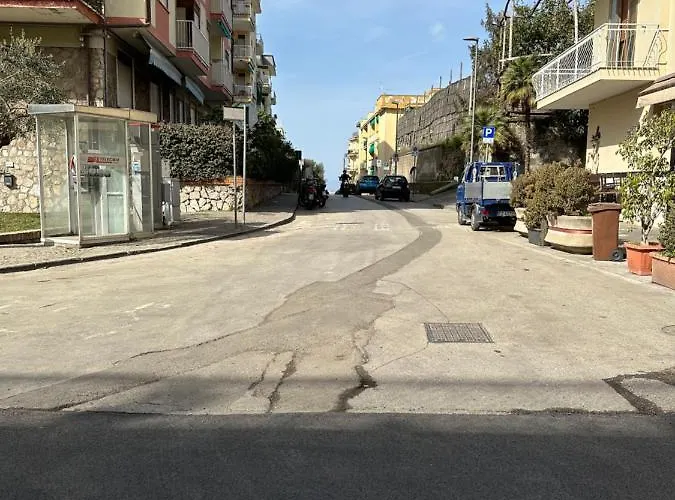 Oda ve Kahvaltı A.i.r. 2*