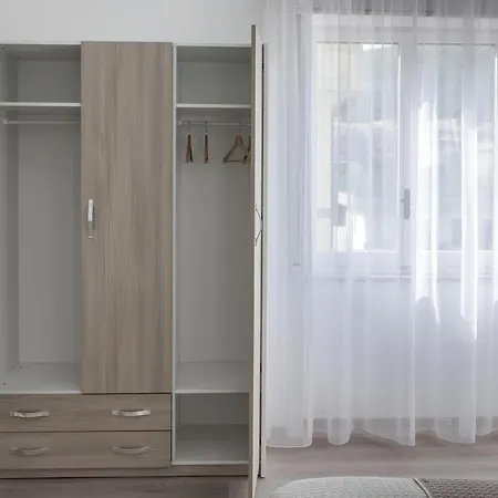 فندق مبيت وإفطار A.i.r. *