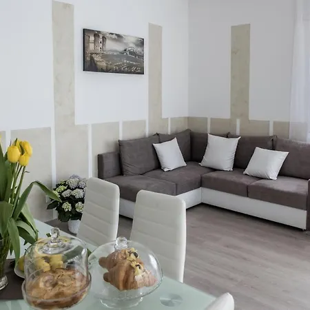 A.i.r. Bed & Breakfast 2*